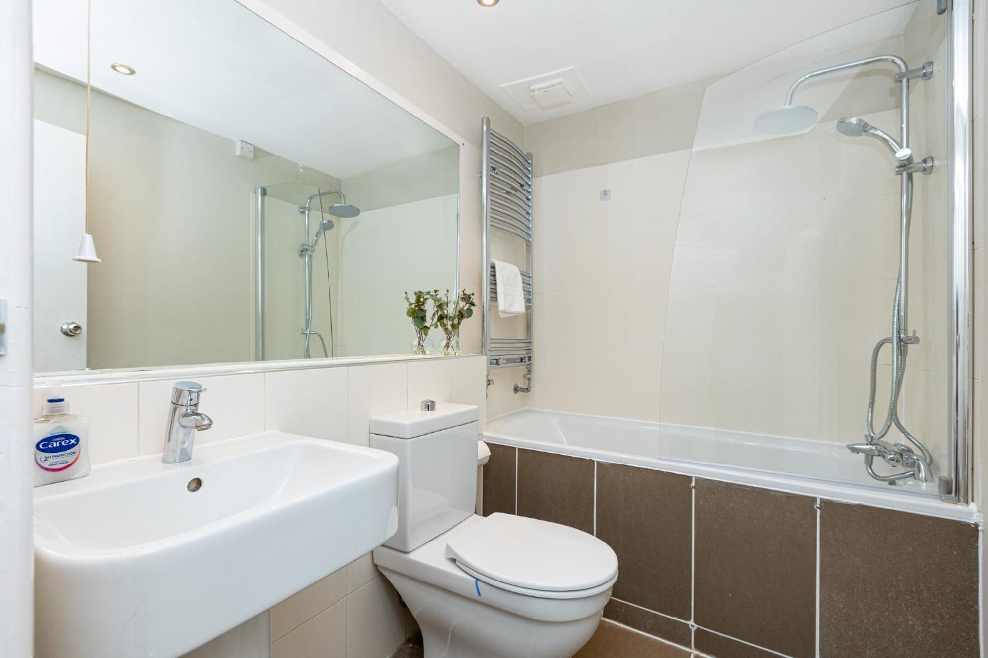Exquisite 1Br, 5Min Kensington Olympia Tube Londres Exterior foto